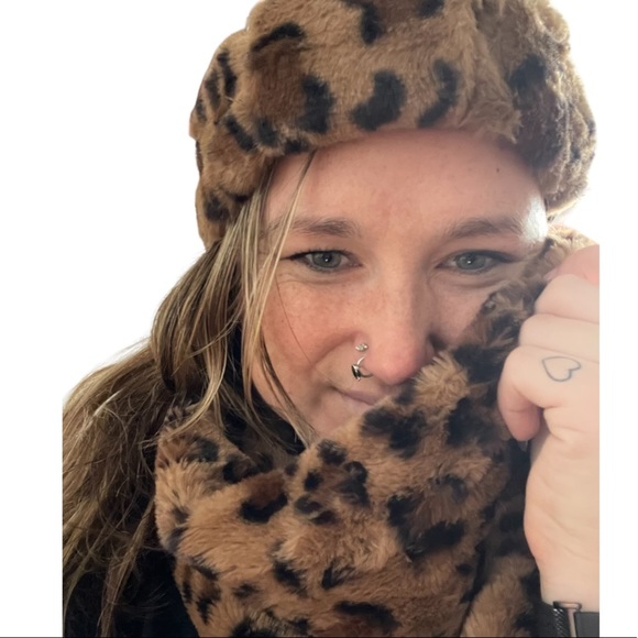 Leopard Fur Headband & Infinity Scarf n - Picture 3 of 5